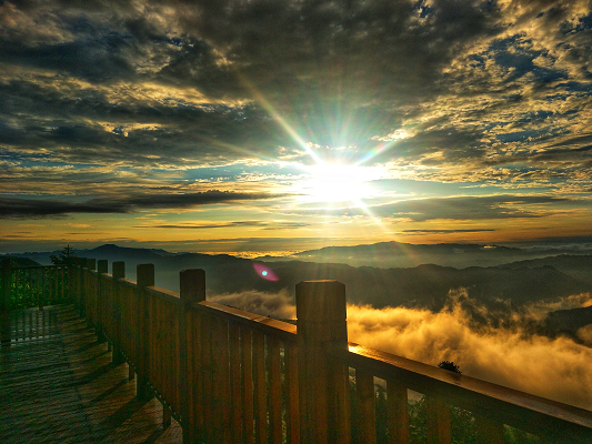 春节去哪里旅游比较好，春节去哪里旅游比较好便宜又好玩（四季畅玩雪峰山的攻略都在这里了）
