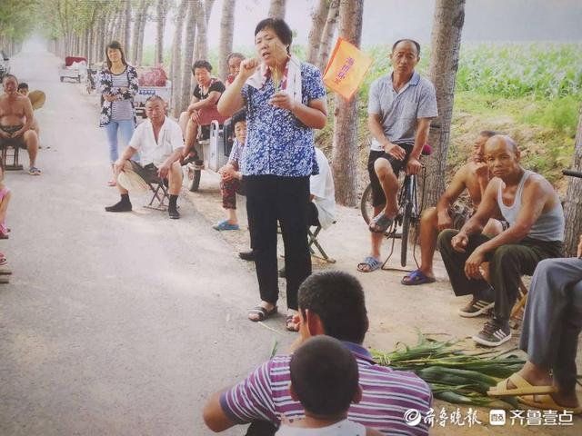 家乡的什么什么四百字作文四年级作文大全，我的家乡是个好地方四百字作文四年级上册（刚刚出版的这本书里满是瓜果飘香、谷麦满仓）