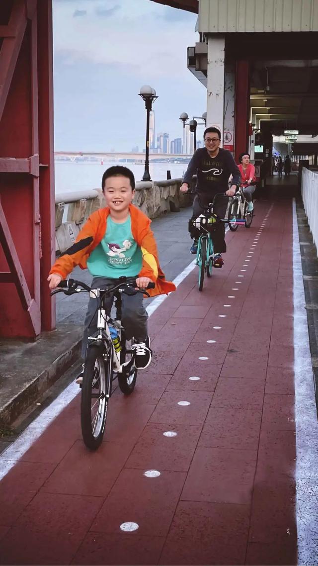 如何用QQ邮箱投稿呢，怎么用qq邮箱投稿Word文档（手机摄影全民挑战‘晒’”启动征集）