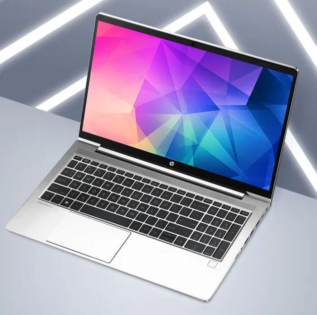 七寸是多大，七寸照片多大（你可能需要一块更大屏幕的办公本）