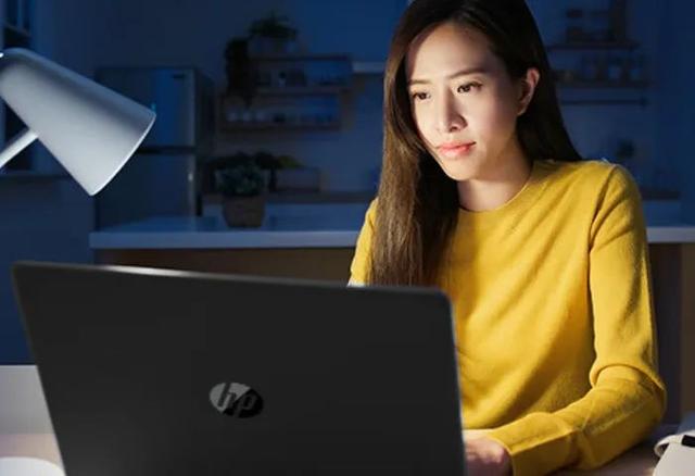 七寸是多大，七寸照片多大（你可能需要一块更大屏幕的办公本）