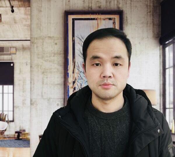 李斯丹妮个人资料简介，李斯丹妮个人资料简介老公是谁结婚了吗（热播悬疑剧《消失的孩子》原著作者是海盐人）