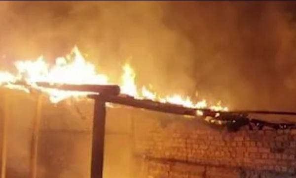 放火罪立案标准及量刑，放火罪量刑标准是什么（男子放火烧自家房子）