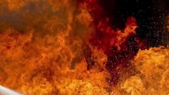 放火罪立案标准及量刑，放火罪量刑标准是什么（男子放火烧自家房子）