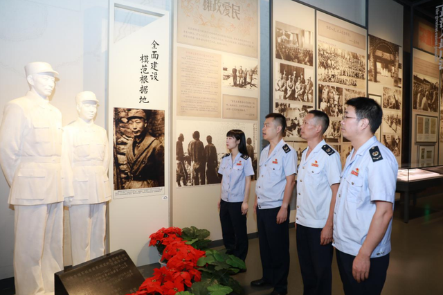 铭记历史有哪些主要意义，铭记历史的意义是什么（铭记历史，才能更好地砥砺前行）