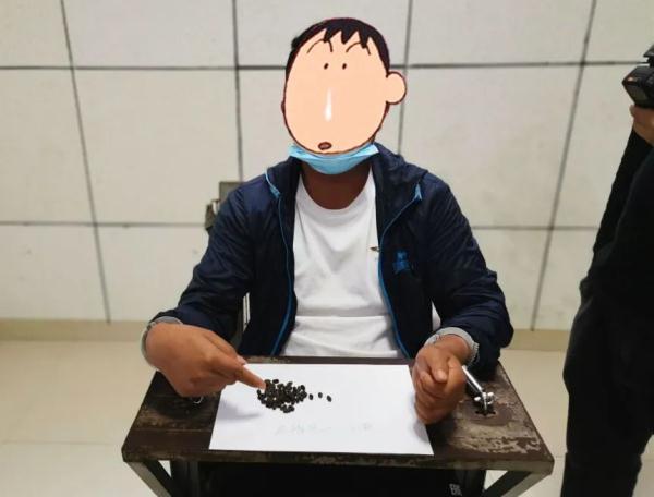 话梅是什么做的，话梅干什么做的（所谓“耳结石”竟是话梅和面粉制成）