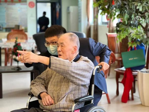 18厘米是几寸，18厘米长的照片是几寸（\