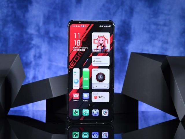 买手机应该怎么挑选好手机，买手机怎么选好的手机（这四款旗舰能打性价比又好）