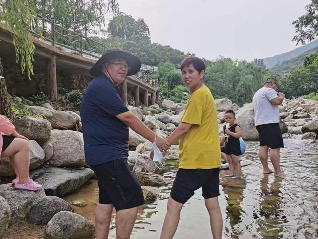 手机接不到电话怎么回事，手机接不到电话是怎么回事（阿尔茨海默病人的最后记忆）