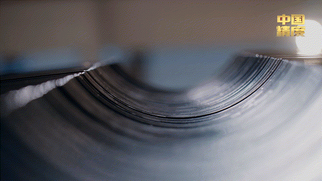 头发丝直径大约多少mm，怎样测量头发丝的直径（千吨大国重器演绎“平衡之舞”）