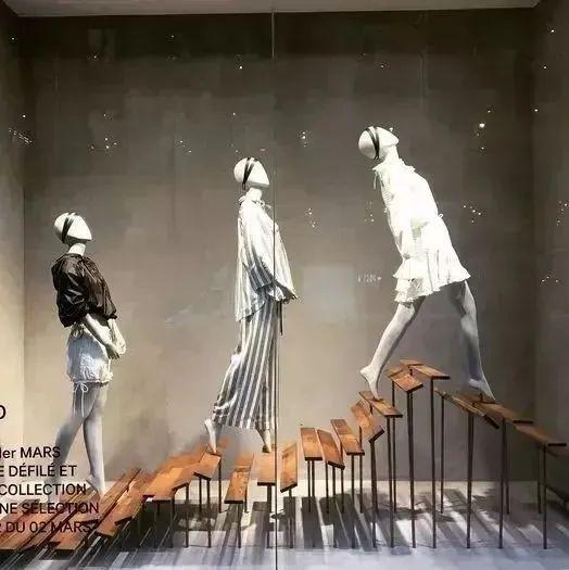 四s店是什么意思，四s店是干嘛的（沪一女装店启用“大码模特”）