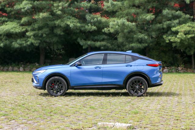 上海通用别克怎么样，上海通用别克gl8豪华商务车怎么样（年轻该有的样子 试驾别克昂扬）