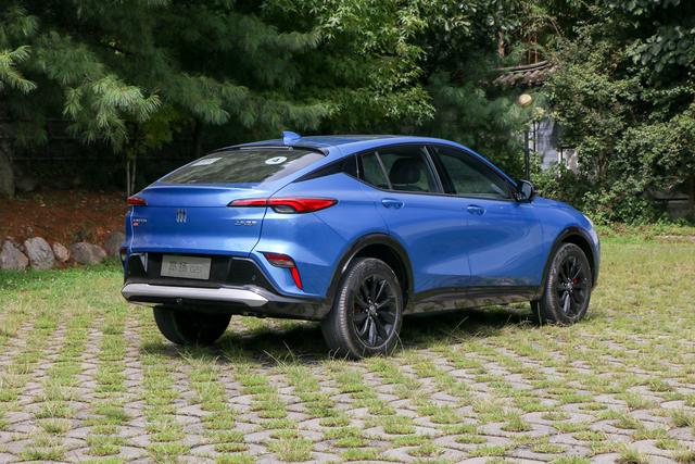 上海通用别克怎么样，上海通用别克gl8豪华商务车怎么样（年轻该有的样子 试驾别克昂扬）