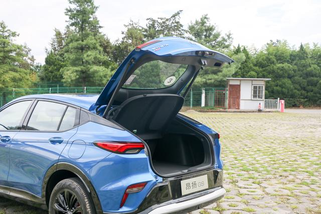 上海通用别克怎么样，上海通用别克gl8豪华商务车怎么样（年轻该有的样子 试驾别克昂扬）