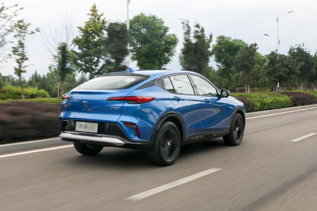 上海通用别克怎么样，上海通用别克gl8豪华商务车怎么样（年轻该有的样子 试驾别克昂扬）