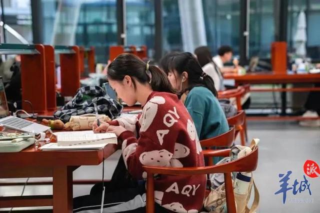 考情分析｜最新解读倾力整理！暨南大学美学考研，含复试线、题型分值、全程规划（“考研缩招”引热议）