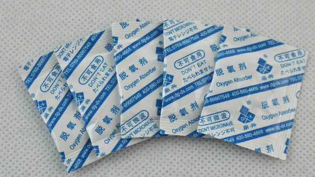 脱氧剂是什么东西，脱氧剂是什么东西可以空运吗（这类物品切勿食用）