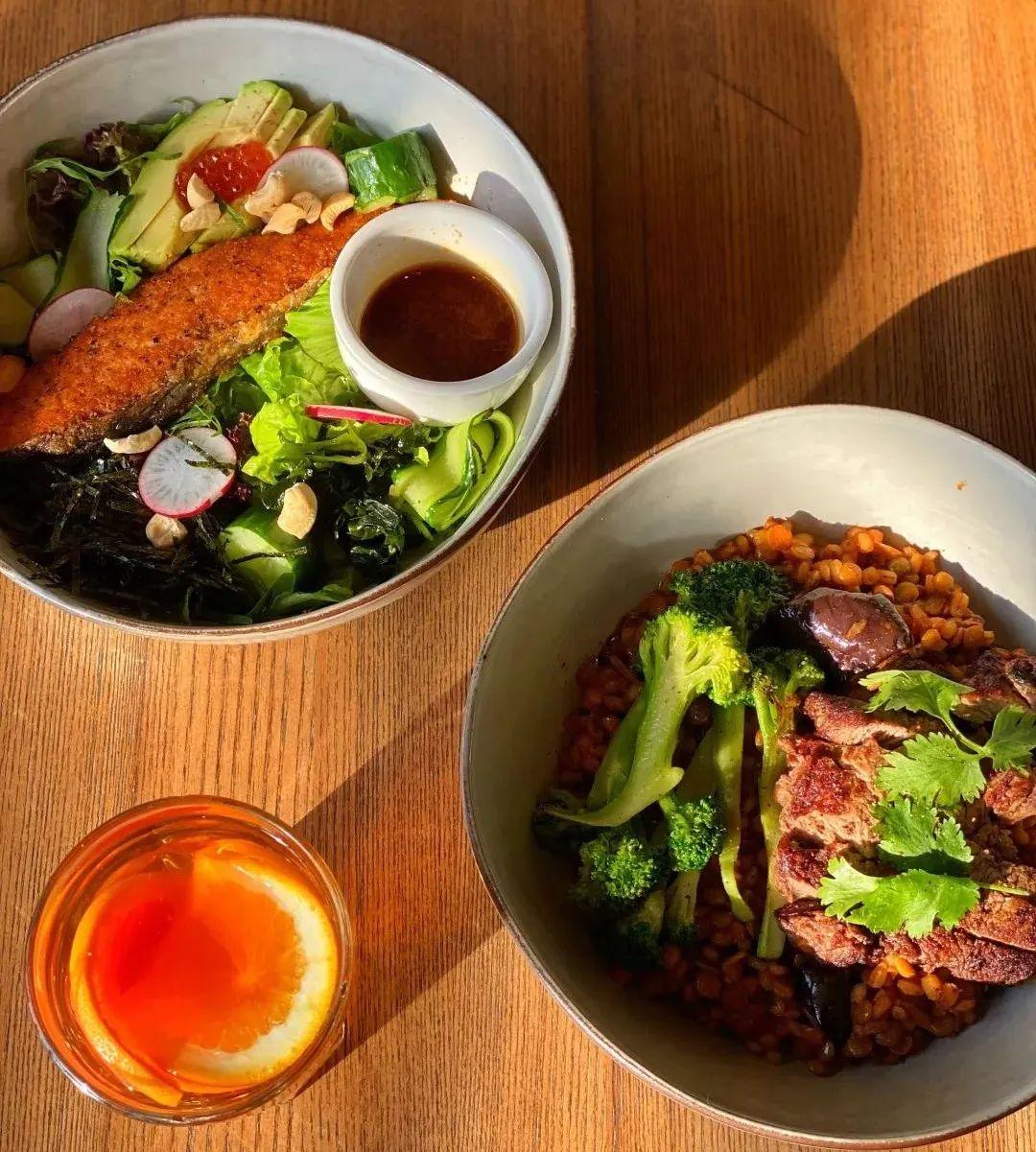 快乐蜂在中国哪里有，快乐蜂创始人（成立23年的轻食头部Wagas易主）