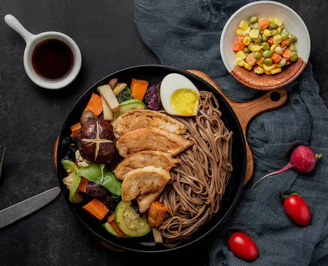 快乐蜂在中国哪里有，快乐蜂创始人（成立23年的轻食头部Wagas易主）