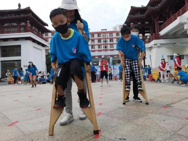 亲子运动项目有哪些，亲子运动有哪些（50组亲子家庭乘“亲子时光机”重温传统体育运动）