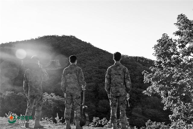 爱因为在心中歌词，歌曲我的情深你若懂（长白山深处：有个“盘岭乐队”）