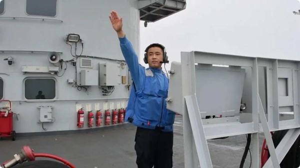 一切靠自己的网名，女人气质独特一点的网名（航母舰员给孩子取名）