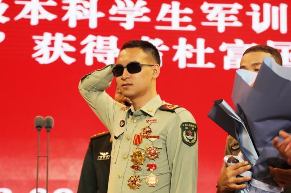 我总在每一个黑夜想你是什么歌（回到“重生”的起点……“不要管他，也不要扶他，让他自己站起来！”）
