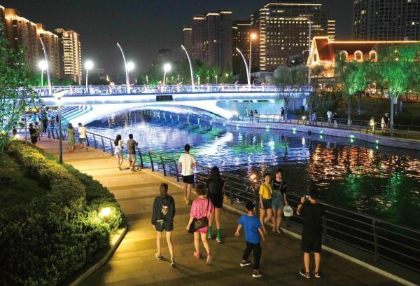 带白和绿的的四个的词语，带白和绿的成语有哪些（北京：打造绿色出行模式）