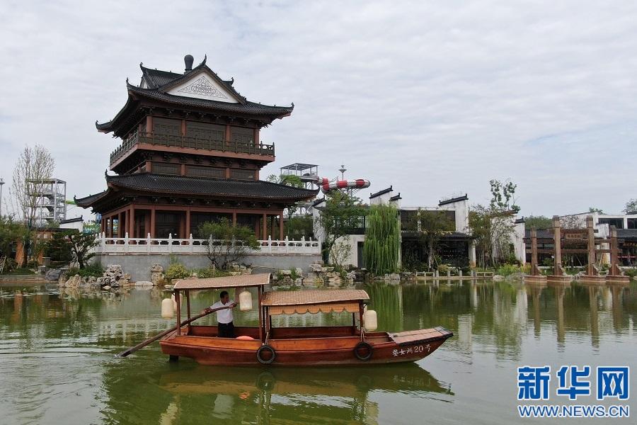 梦见油菜花海，梦见油菜花海是什么预兆（荒地变景区“村长”变船长——“三变”透视乡村振兴中的“诗与远方”）