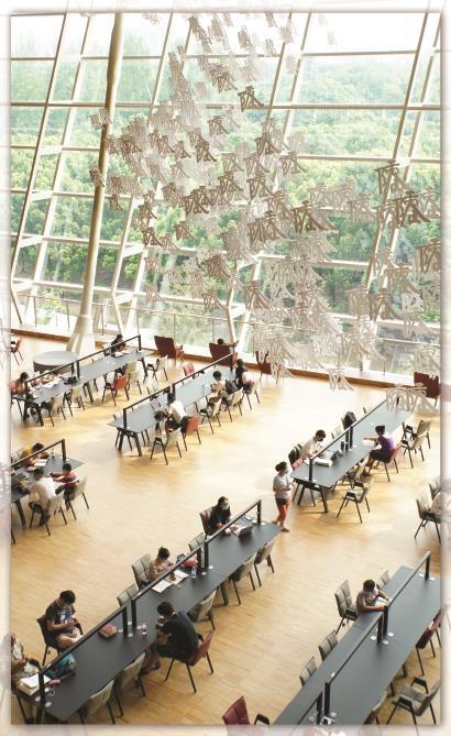 浦东新区图书馆，上海市浦东新区新图书馆如何办卡（与读者共同打造真正的“人民的图书馆”）