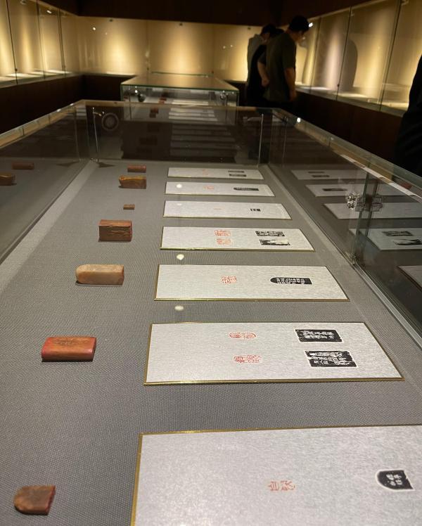 手机设置显示本机号码未知，为什么手机本机号码显示未知（重新发现“画中隐者”陈曙亭）