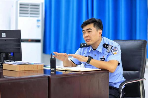 红楼之平安一生，五行属木如何取名（民警破案后被夸“比柯南厉害”）