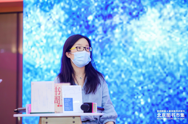 爱一点歌词，十首超甜表白情歌（一首好诗就是一个小宇宙）