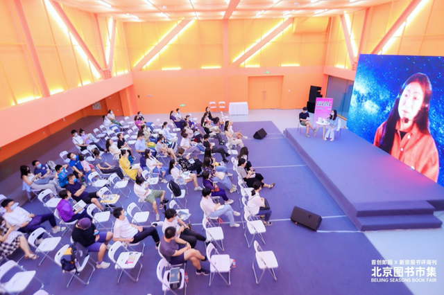 爱一点歌词，十首超甜表白情歌（一首好诗就是一个小宇宙）