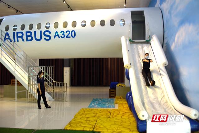 安全体验区多少钱，vr体验馆一般收费多少（中小学生：“1元钱”玩转国庆）