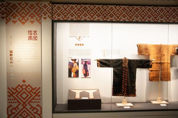 12月25日是什么日子，12月25日是什么节日放假吗（一部浓缩黎族文化的“史书”）