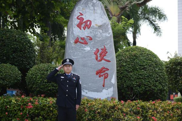 口加个关子叫什么，卖关子的关子是什么意思（把佩枪交给了他……）