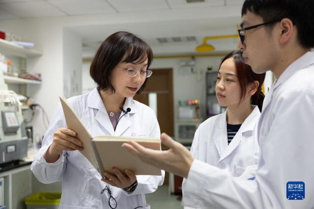 查询2022年农历八月初一黄道吉日 今天时辰宜忌凶吉，查询2022年农历八月初一黄道吉日（二十大代表风采丨陈玲玲）