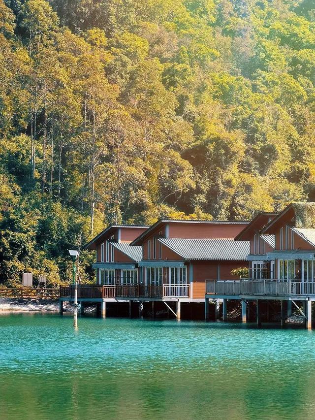 防城港市有哪些旅游景点呢，防城港市有哪些旅游景点呢自驾游（防城港这些景点安排上）