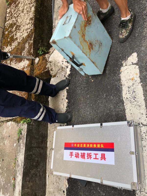 10公斤等于多少斤，10kg等于多少斤（这个大学生的生锈铁皮柜）