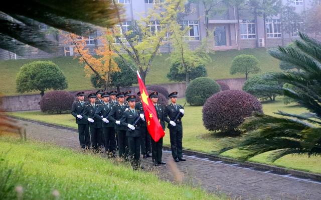 国庆节升旗仪式，国庆北京升旗仪式2020时刻表（各部队举行升旗仪式）