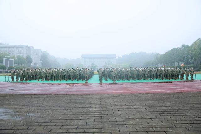 国庆节升旗仪式，国庆北京升旗仪式2020时刻表（各部队举行升旗仪式）