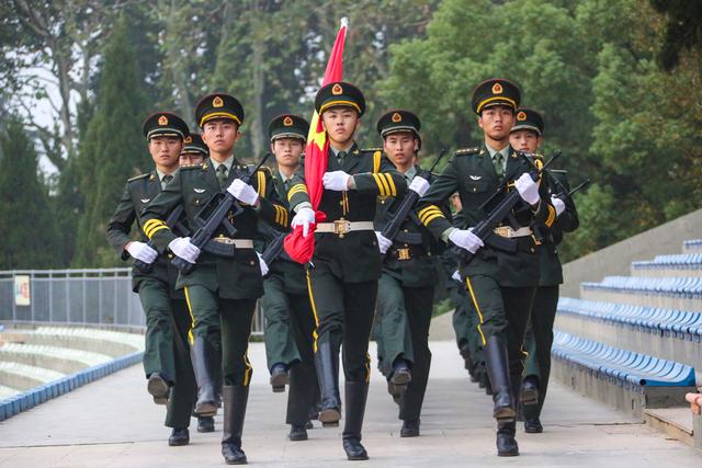 国庆节升旗仪式，国庆北京升旗仪式2020时刻表（各部队举行升旗仪式）