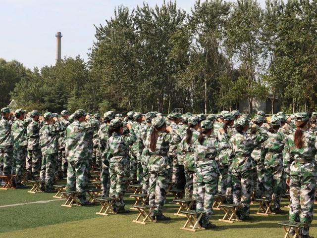 山东财经大学东方学院怎么样，山东财经大学东方学院宿舍条件怎么样—宿舍图片内景（山东财经大学东方学院新生开学典礼）