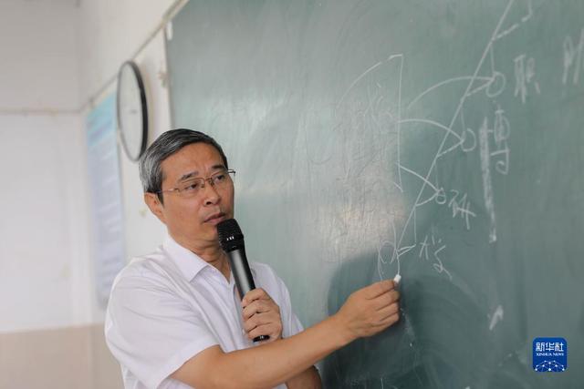 长大后我就成了你歌词，长大后我就成了你简谱（二十大代表风采丨路丙辉）