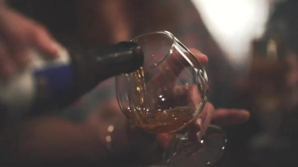 末将末将为什么要叫末将呢，末将正欲死战（酒桌上这4种行为要担责）