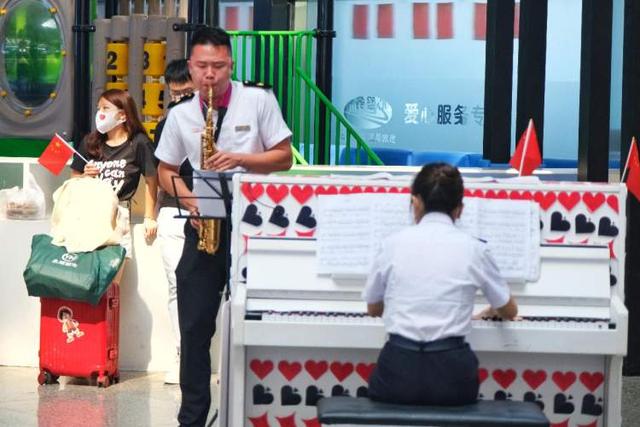 归途24小时攻略，归途24小时攻略结局（国庆节首日上海最高温31.8℃；上海金融街现代城市综合体预计年底开放；中国女篮夺得世界杯亚军）