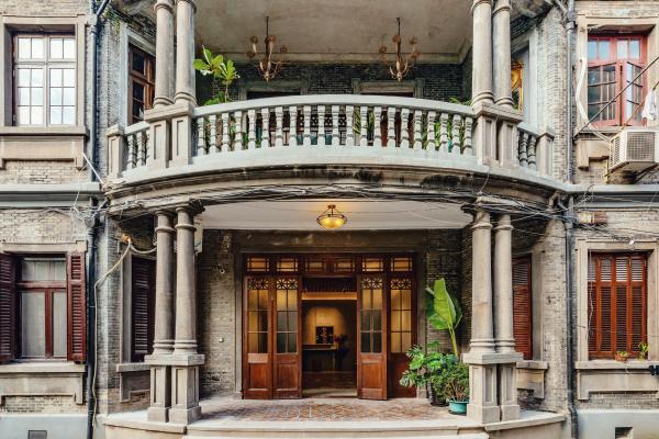 上海周边好玩的地方，上海周边有什么好玩的地方（街头“考古”、稻田打卡、高空营地看夜景……上海国庆假期小众玩法多）