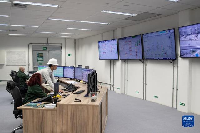 年与年度两个词的区别是什么，年度跟年有什么区别（值守在巴西电网“心脏”的中国工程师）