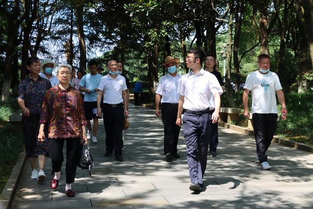 韩琦简介，韩琦是哪里人（，“95后”景区讲解员韩琦背下十万字讲解词，做红色守望者）